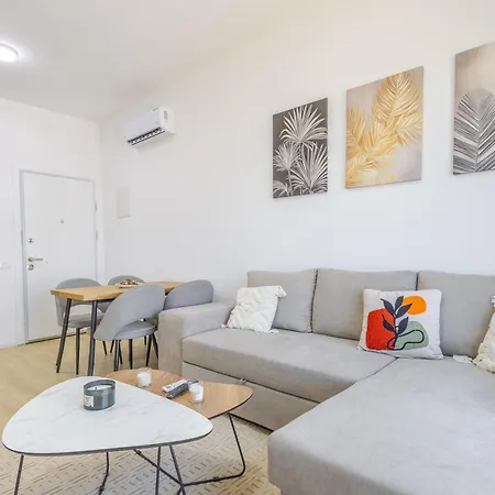 Apartament Two Bedroom Kadiu *